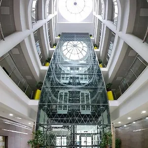 West Shine Hotel
