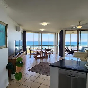 Whalewatch Ocean 4* Point Lookout